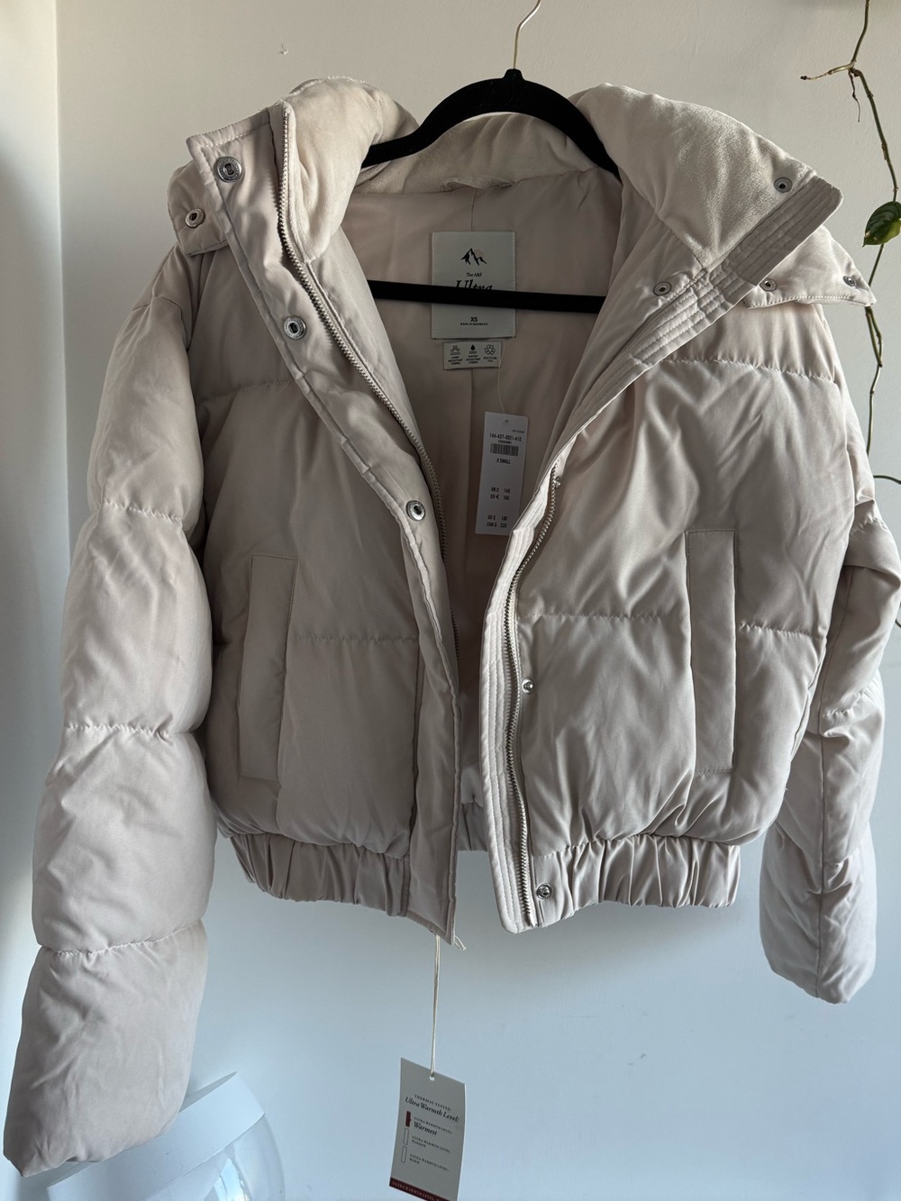 Abercrombie and Fitch Women's Puffer Jacket - Light Beige size XS